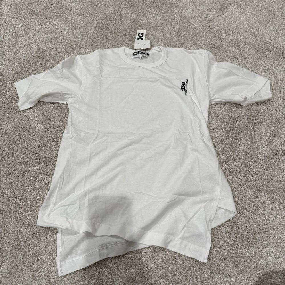 CDG Comme Des Garçons White Asymmetrical Logo T-Shirt